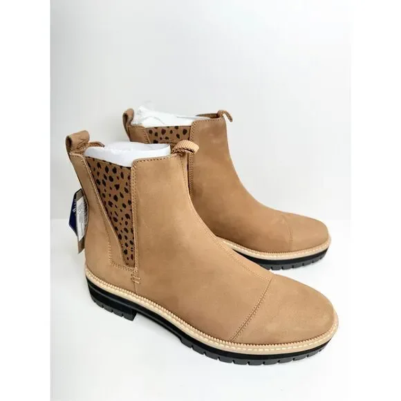 TOMS Dakota Chelsea Ankle Boots Size 9 Tan Animal Print Water Resistant Leather - Picture 2 of 7